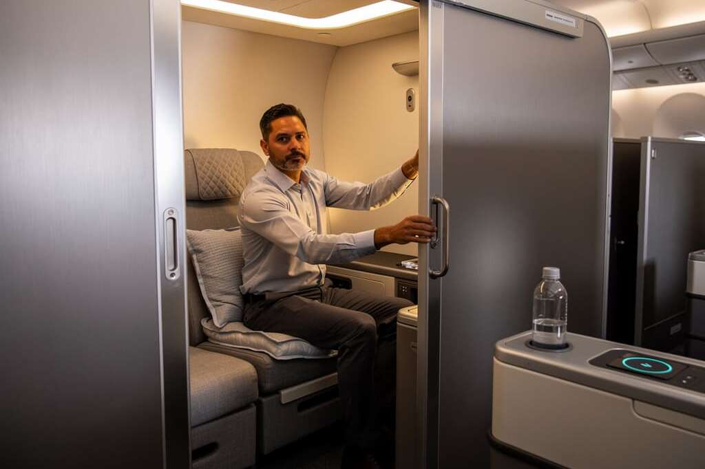 American Airlines unveils first retrofitted 777-300ER with 70 new Flagship Suites and privacy doors