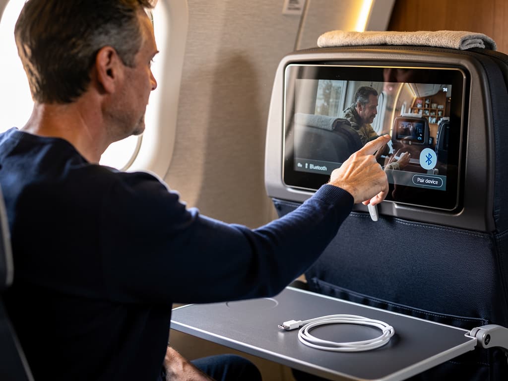 American Airlines brings back seatback screens on 800+ planes with 4K displays and Bluetooth audio
