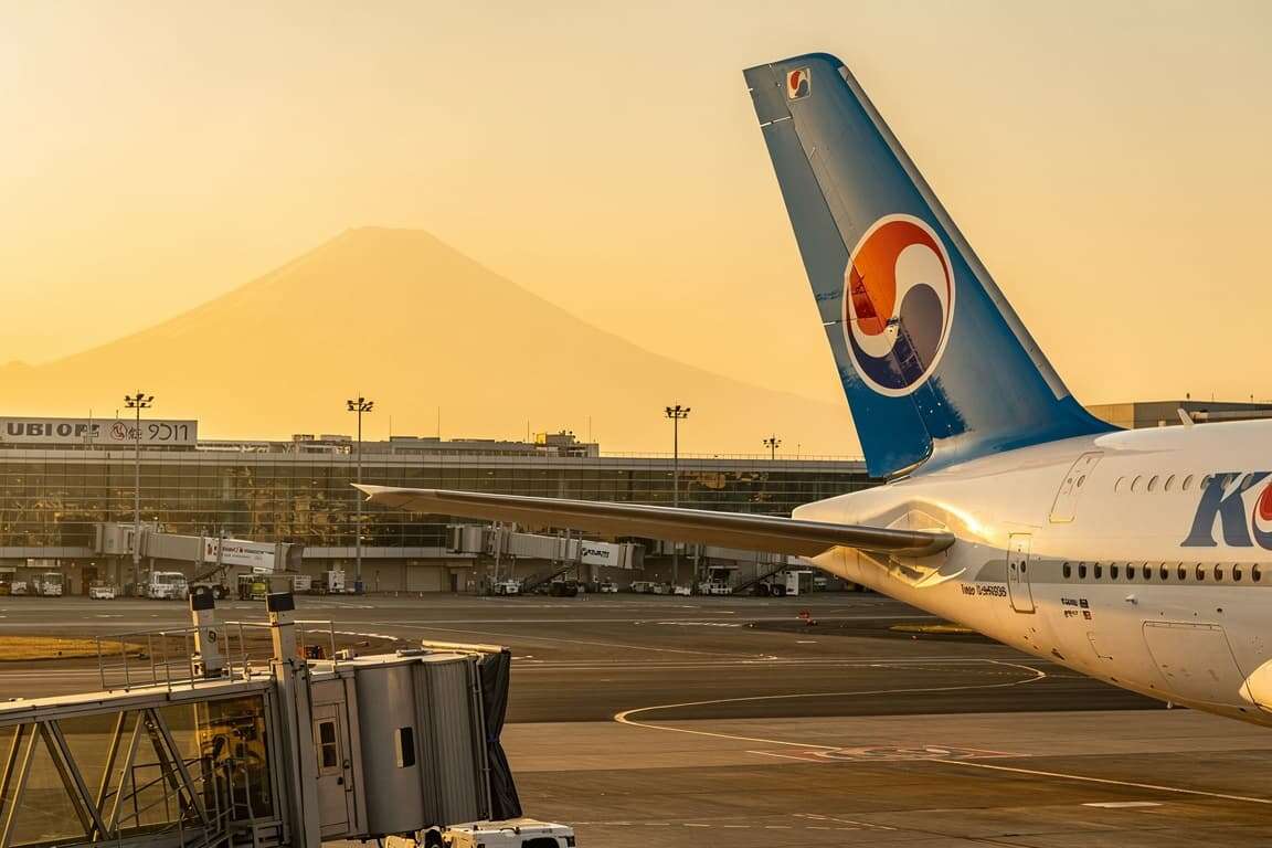 Korean Air keeps A380 on Seoul-Tokyo, world's shortest superjumbo route