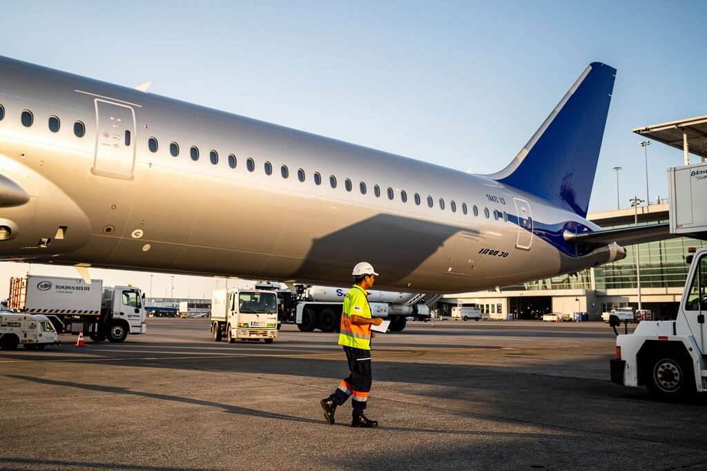 Malaysia Airlines nears Boeing 787 order to replace Airbus A350s, boosting long-haul capacity